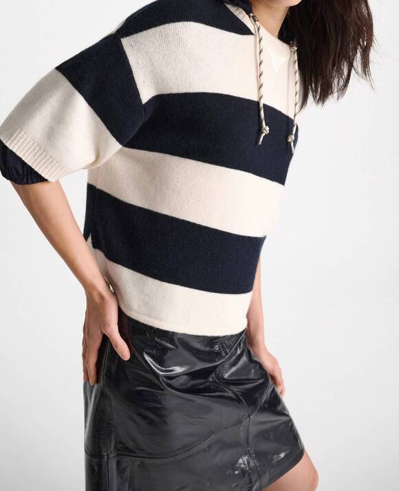 DOROTHEE SCHUMACHER Tops - NEW DOROTHEE SCHUMACHER modern statements pullover top in white/ navy